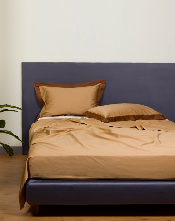 Beige and brown sheet set