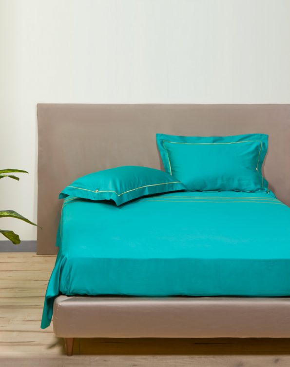 Turquoise embroidered sheet set