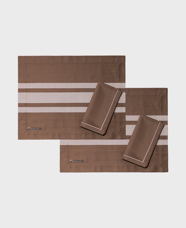 Beige and white placemats