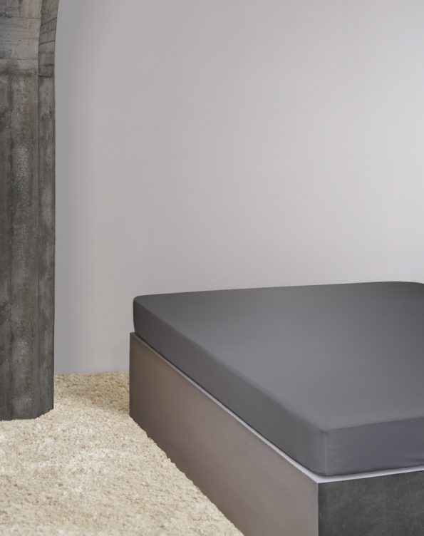 Gunmetal grey Percale Fitted Sheet